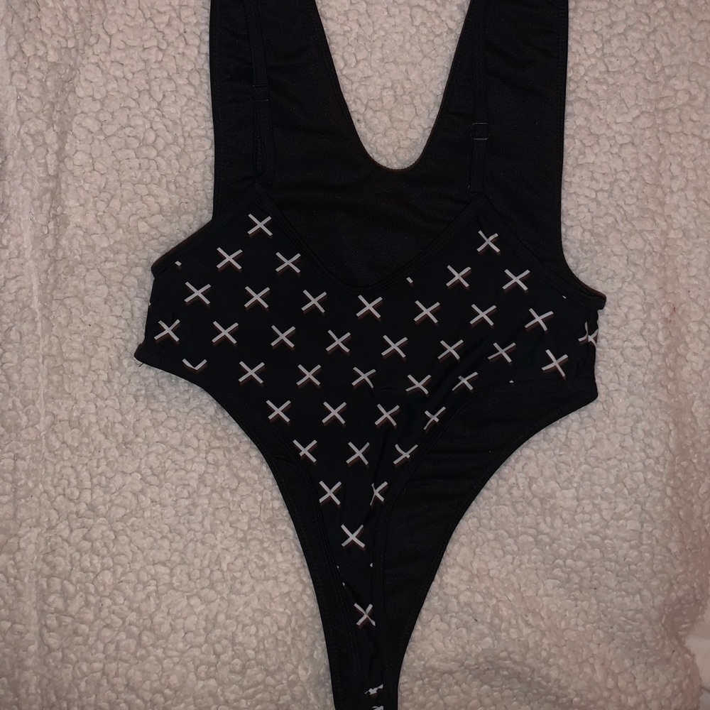 SOLD‼️ Boutine LA Black logo print one piece - Picture 3 of 3